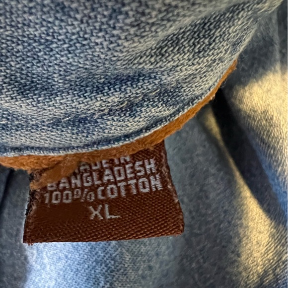 Harriton Wommen’s Button Down Shirt - Picture 3 of 4